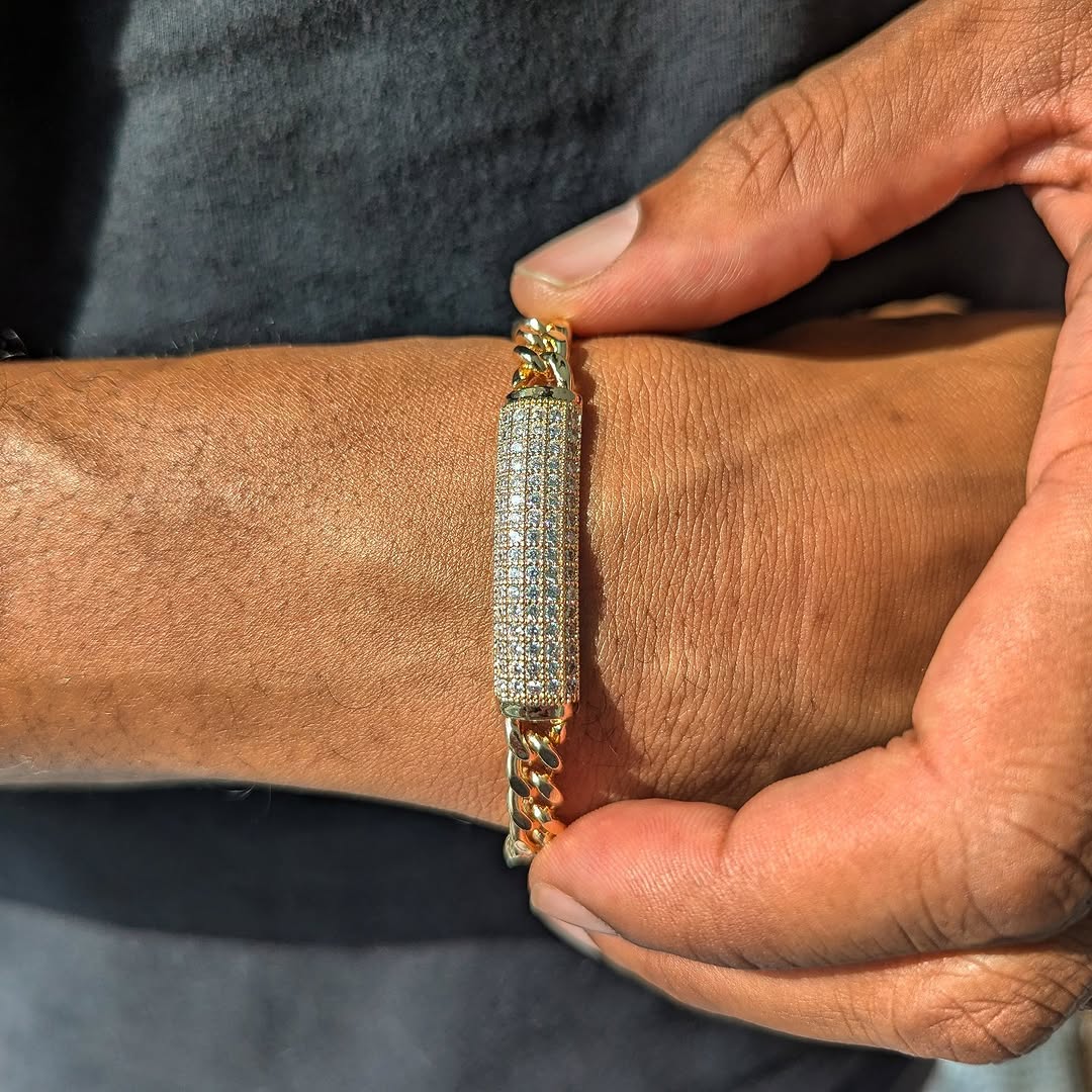 18k Gold Diamond Bar Cuban Link Bracelet - Drip Culture Jewelry