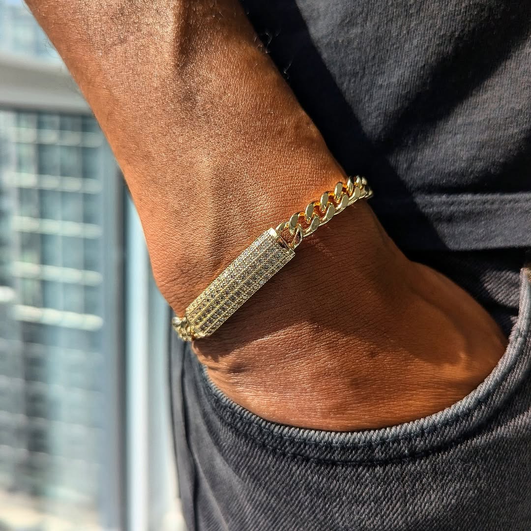18k Gold Diamond Bar Cuban Link Bracelet - Drip Culture Jewelry