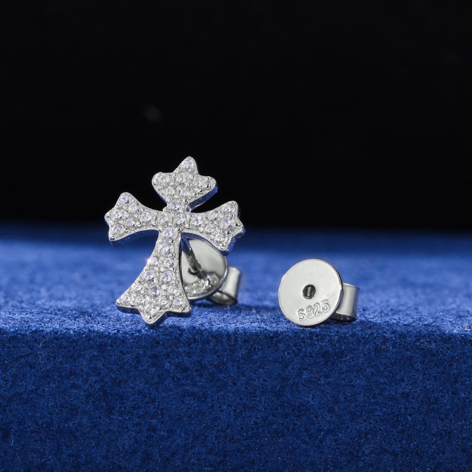 18k Gold Moissanite Diamond Cross Earrings - Drip Culture Jewelry