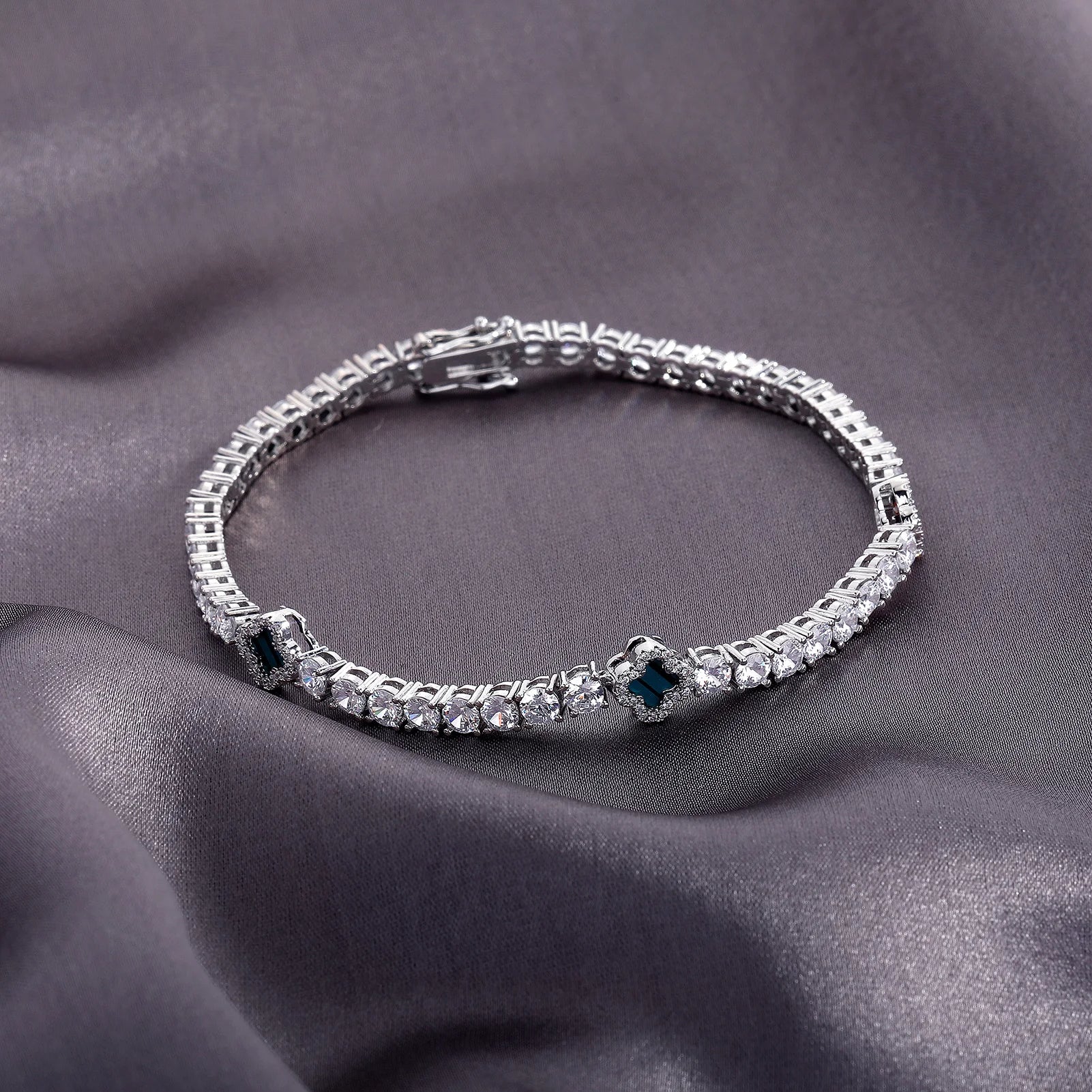 18k Gold Diamond Clover Tennis Bracelet - Drip Culture Jewelry