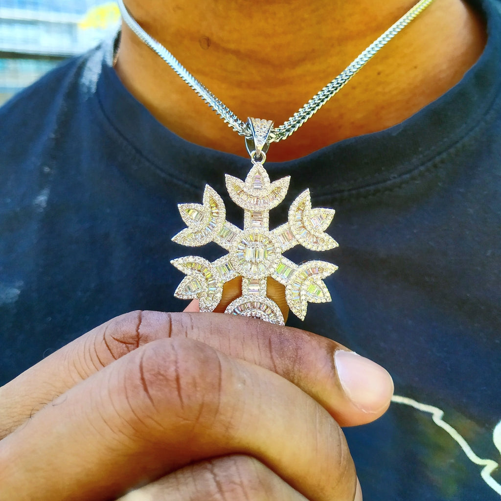 18k Gold Baguette Diamond Snowflake - Drip Culture Jewelry