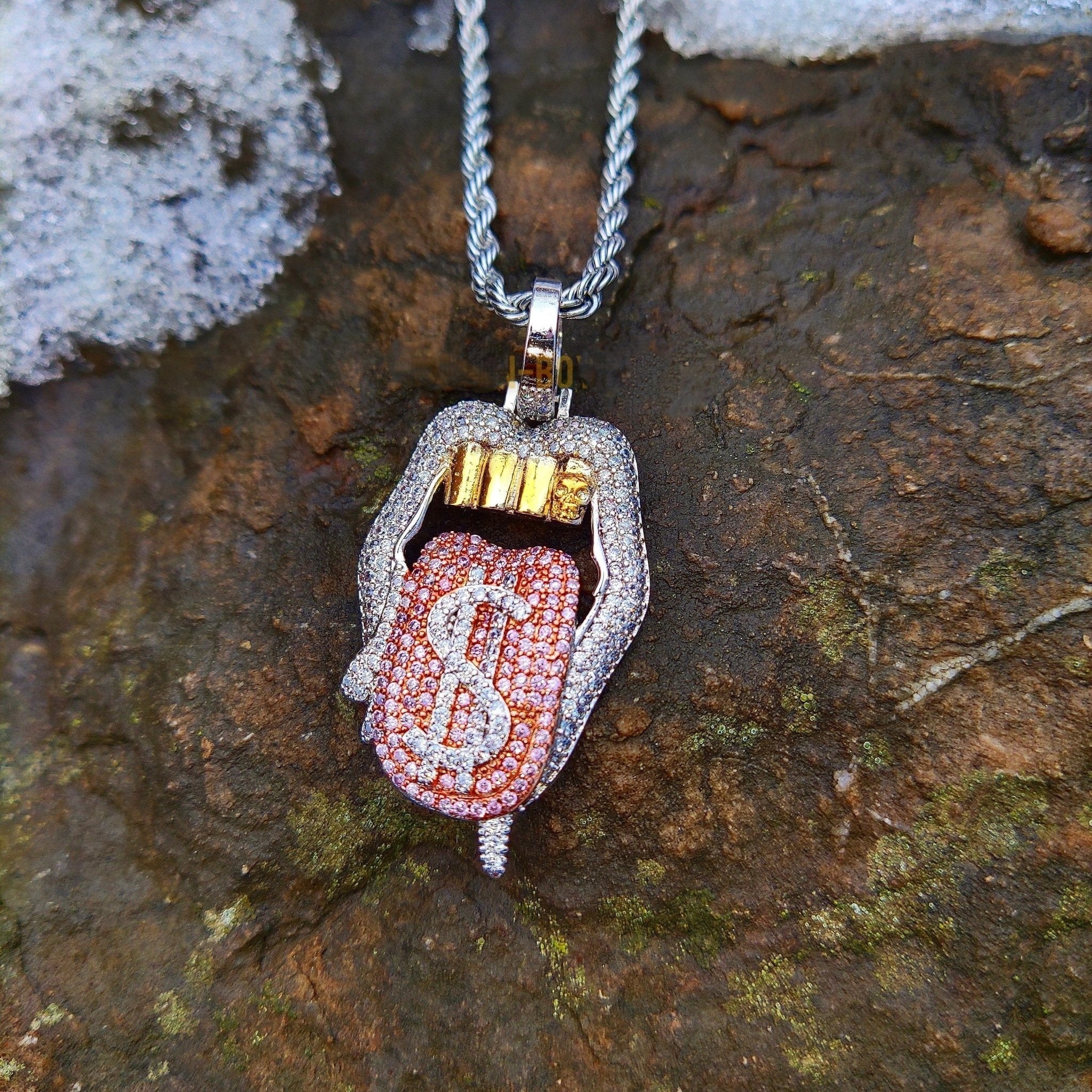 18K Gold Diamond Tongue - Drip Culture Jewelry